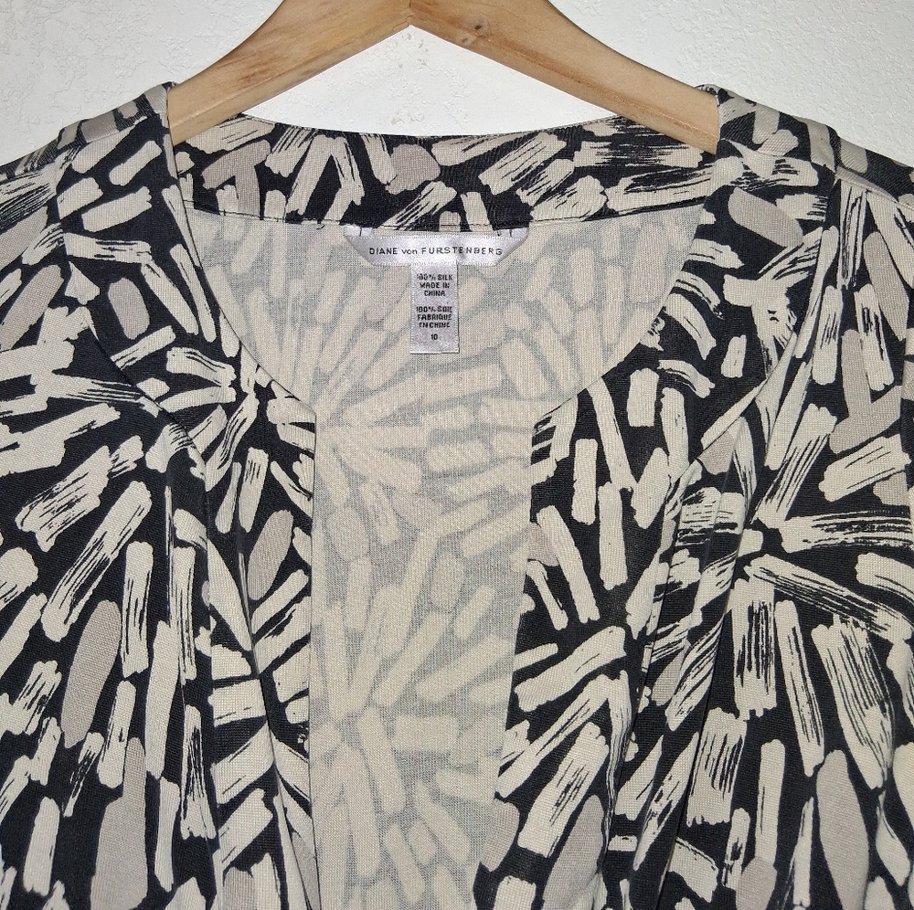 DIANE VON FURSTENBURG Melicent Wrap Dress - Picture 6 of 10